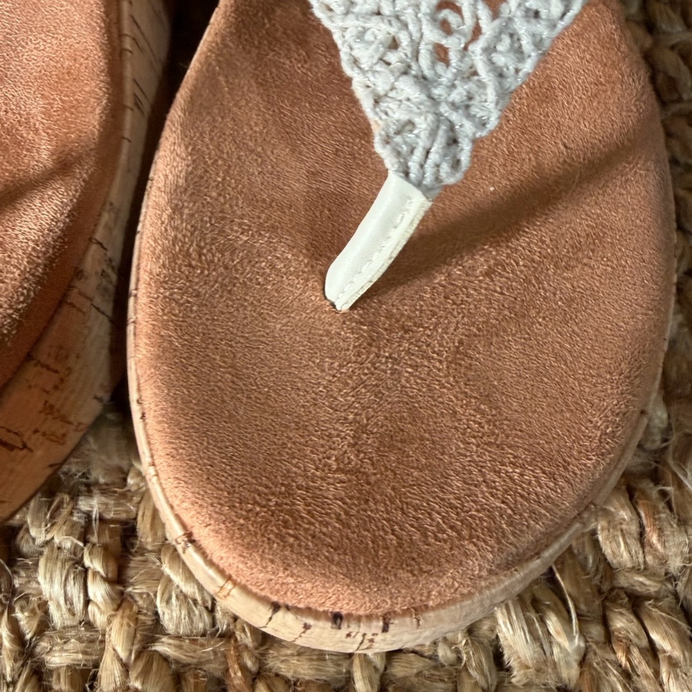 Lucky Brand Women's Jaslene Platform Thong Sandal Wedge Sunflower 9.5 summer - Picture 3 of 11